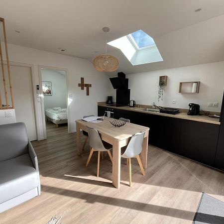 Appart-Hotel N 3 Avec Terrasse, Piscine, Petit-Dejeuner Et Parking Prive Chouzelot Exterior foto