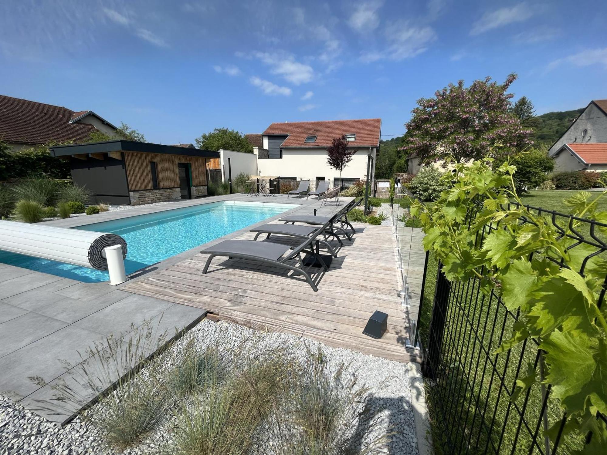 Appart-Hotel N 3 Avec Terrasse, Piscine, Petit-Dejeuner Et Parking Prive Chouzelot Exterior foto